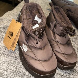 The North Face Black Nuptse Traction Chukka